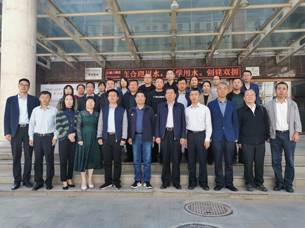 参会代表合影_副本.jpg